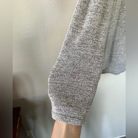 Banana Republic Drapey Pocket Scoop Neck in Heather Gray Women’s Size S - Picture 6 of 12